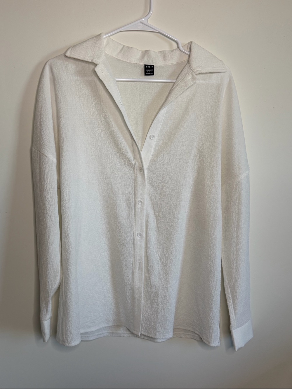 SHEIN White Cute Button-Down Shirt
